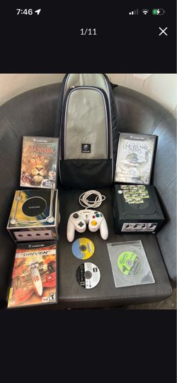 Nintendo GameCube Console Bundle with Games and Bag