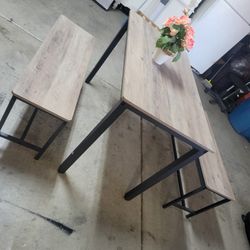 Beautiful Cute Table  Set .it Is Tabld And 2 Benches