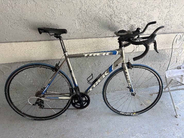 TREK ALPHA ROAD BIKE