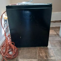Mini fridge