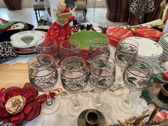 Set Of 8 Christmas Wine Glasses