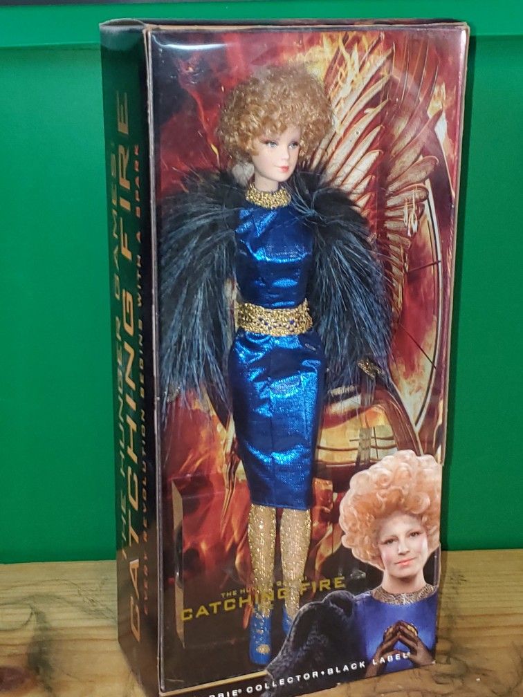 The Hunger Games: Catching Fire Effie Fashion Doll By Mattel! New In Box!