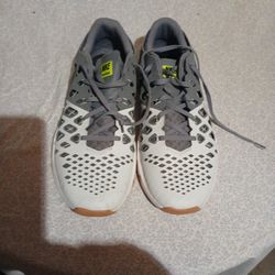 Nike Lift Run Sneakers 👟 