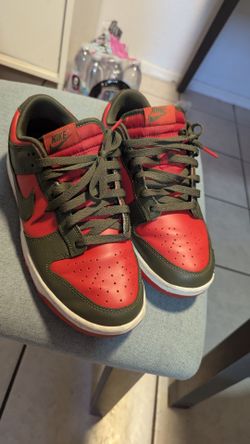 Nikes shoes size 9.5 located in Mesa Main St and Gilbert Rd