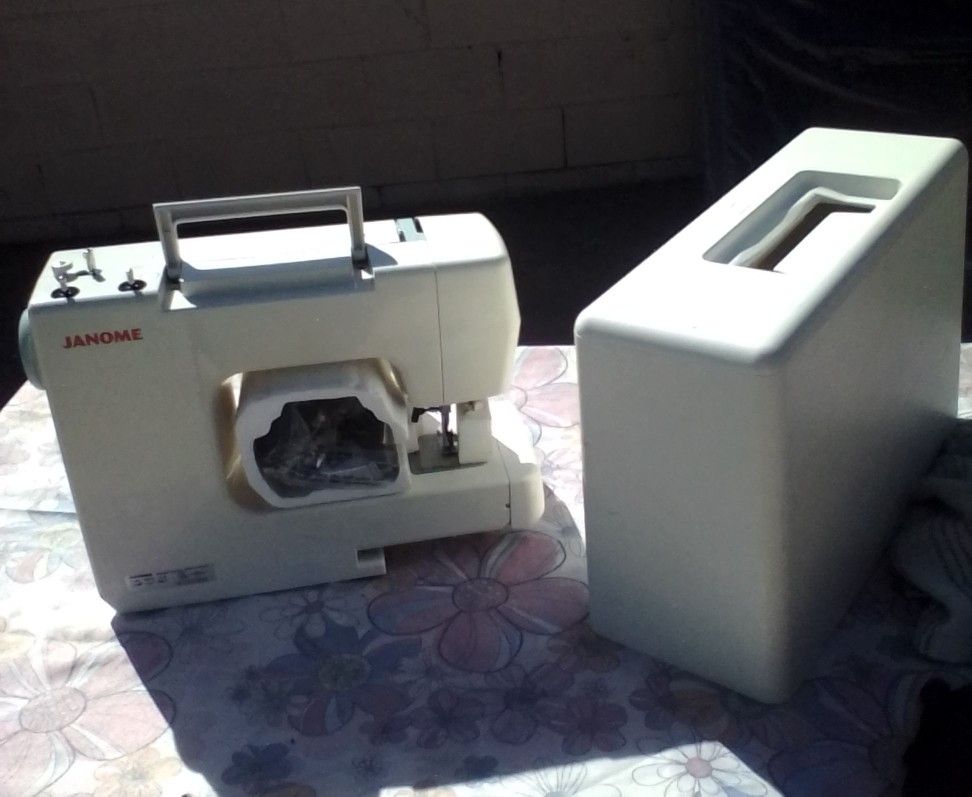 Janome Sewing Machine for Sale in Phoenix, AZ OfferUp