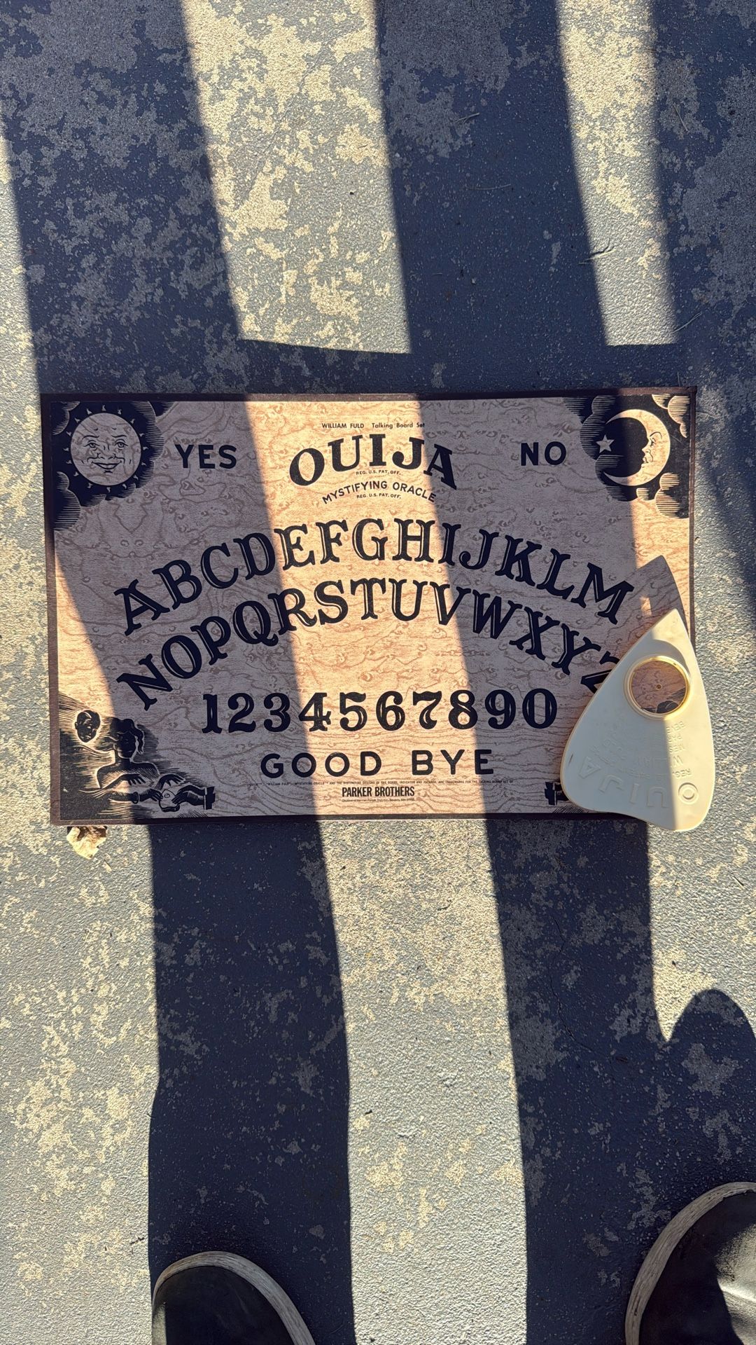 Quija Board Great Shape Has Plastic Middle