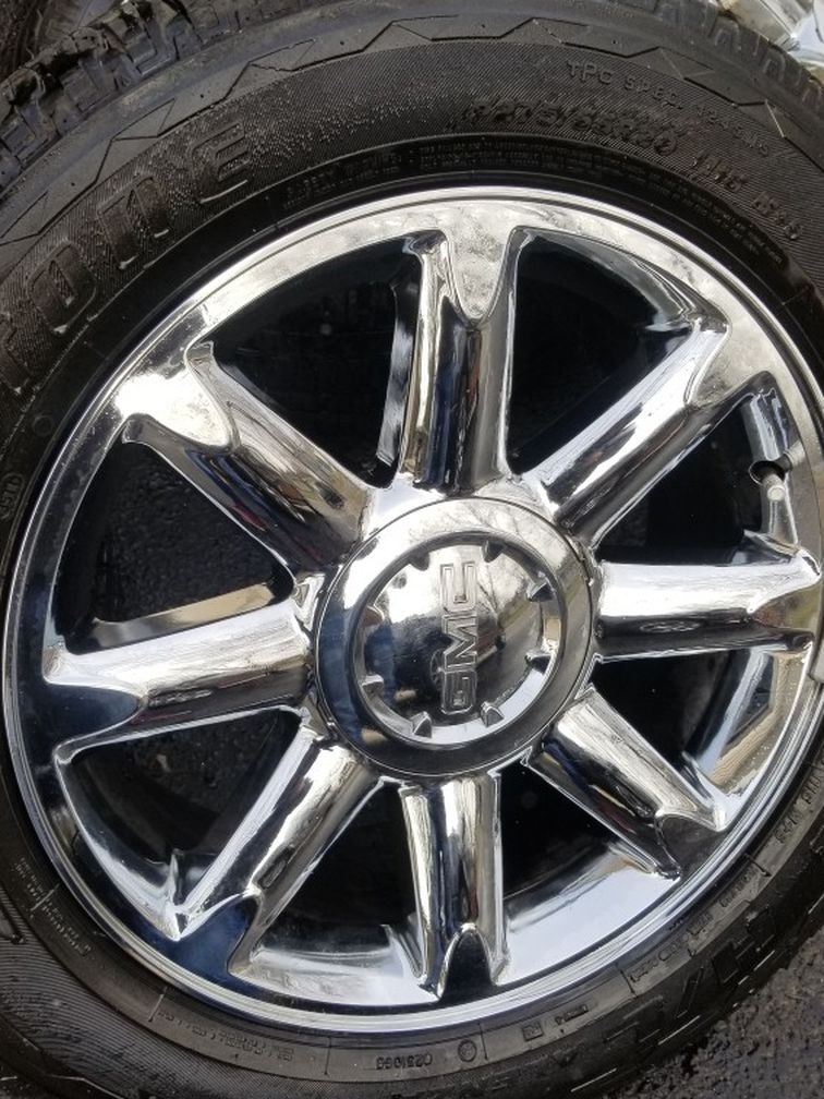 20" Gmc Yukon Denali stock wheels tires great shape!