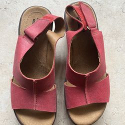 Clarks platform wedge heels Size 6 