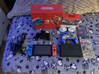 Brand New Nintendo Switch For Sale! *BUNDLE*