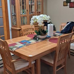 Wood Dinning Table And Chairs