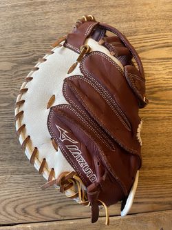 Mizuno supreme hotsell catchers mitt