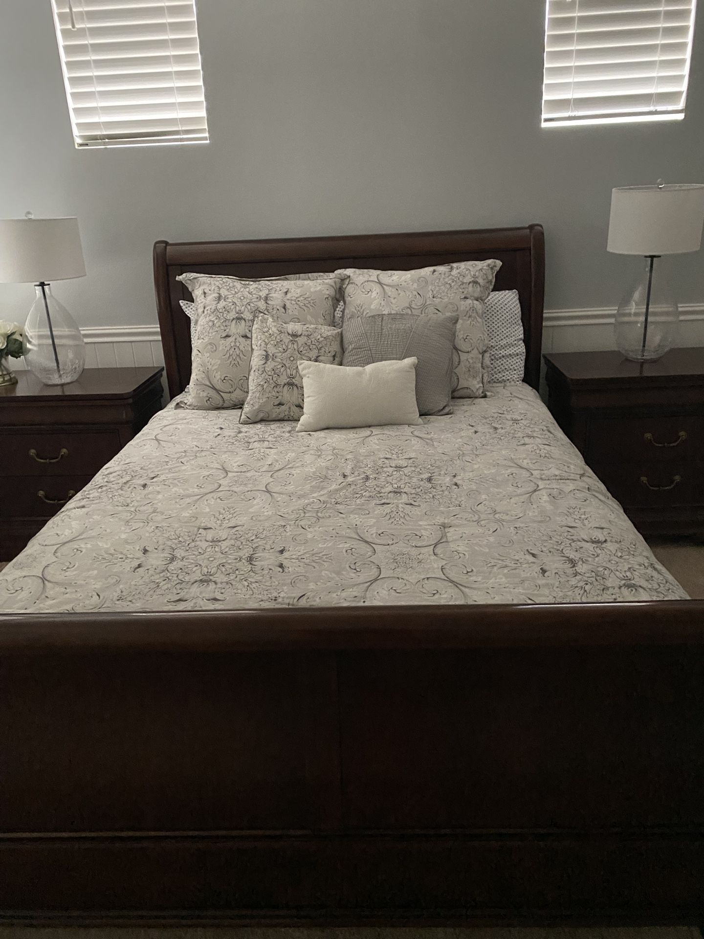 Bed, Dresser And 2 End Tables