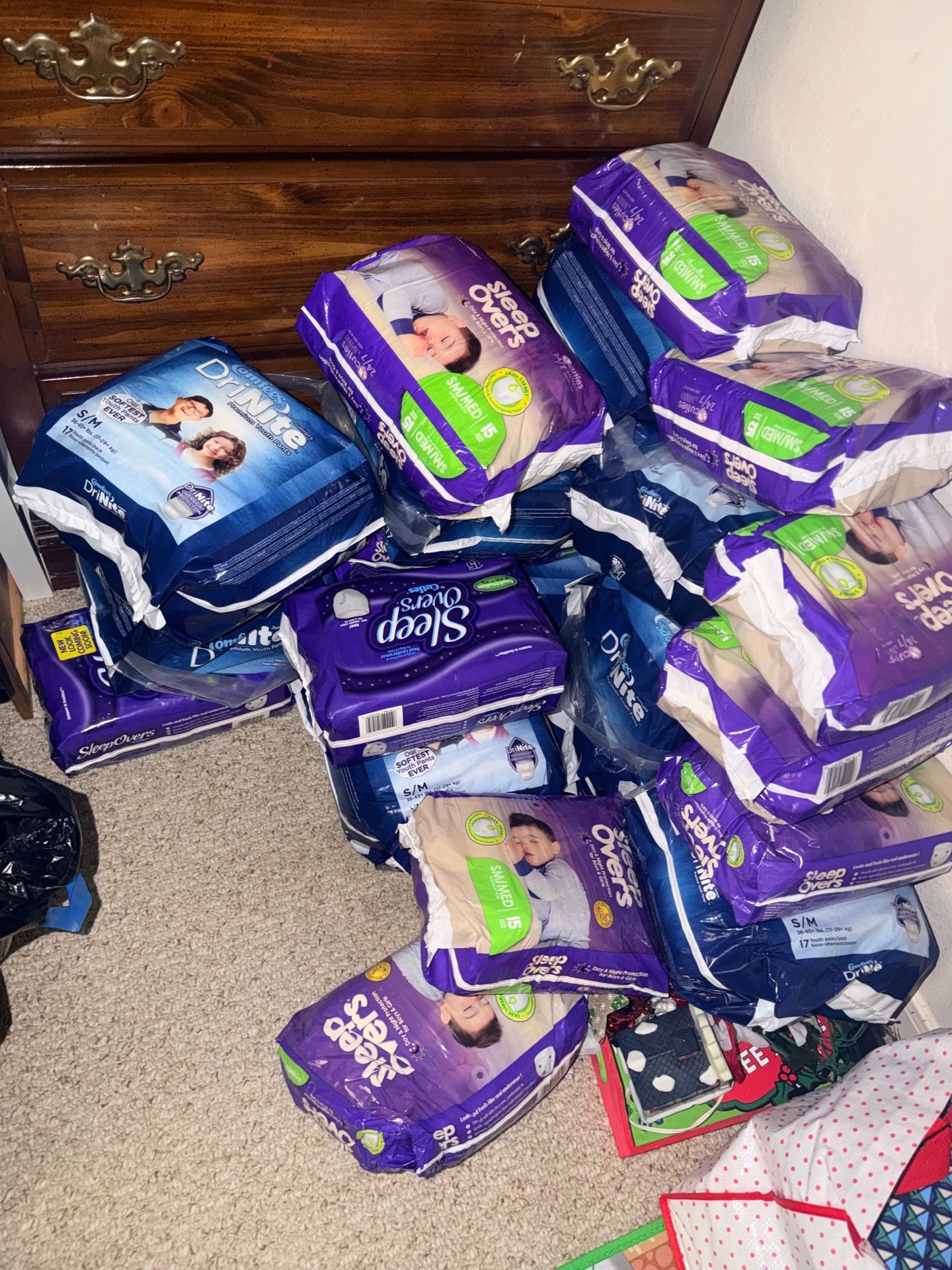 Diapers size small medium for kids