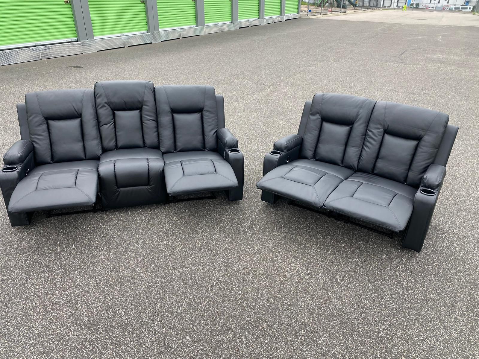 FREE DELIVERY AND INSTALLATION - COMHOMA Black Leather Recliner Modern 2PC - Loveseat and Sofa