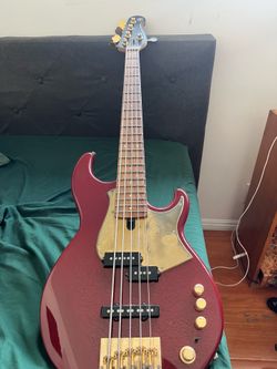 Yamaha Bb235 bass with Aguilar preamp