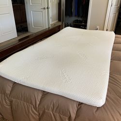 Tempur-Pedic twin mattress Topper pad. Very comfortable!  38”x 74” Retail price $319 Online $191