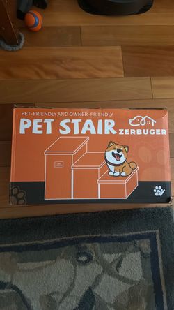 New in Box Pet Stairs
