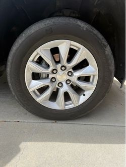 275 60 R20
