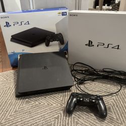 PlayStation  4 Slim