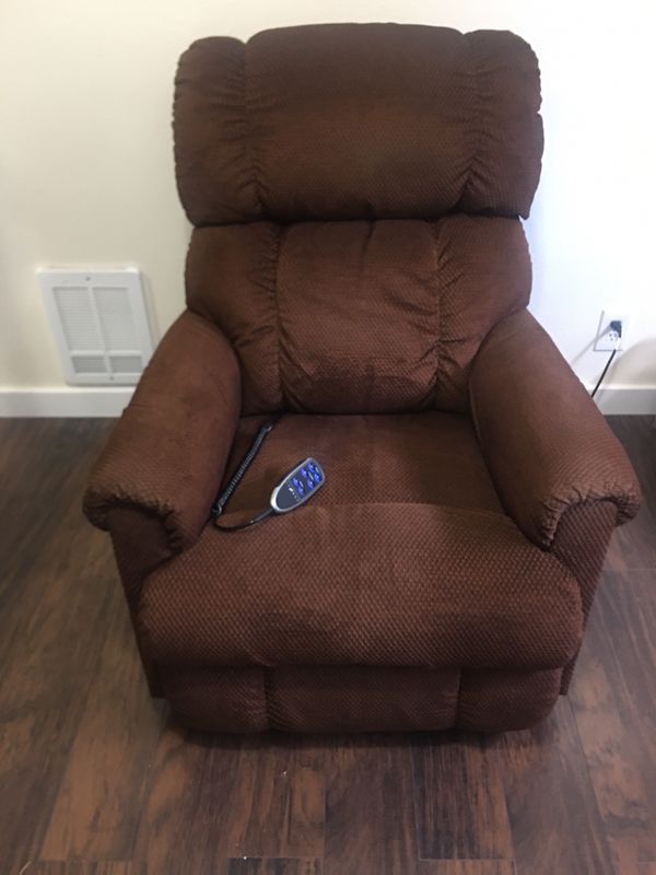 Lazy Boy Recliner!!!! for Sale in Seattle, WA OfferUp