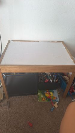2 kid tables