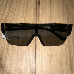 Burberry Sunglasses NEW IN BOX 100% AUTHENTIC Shades Black Frame Transparent Lens