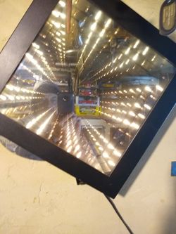 Endless tunnel light