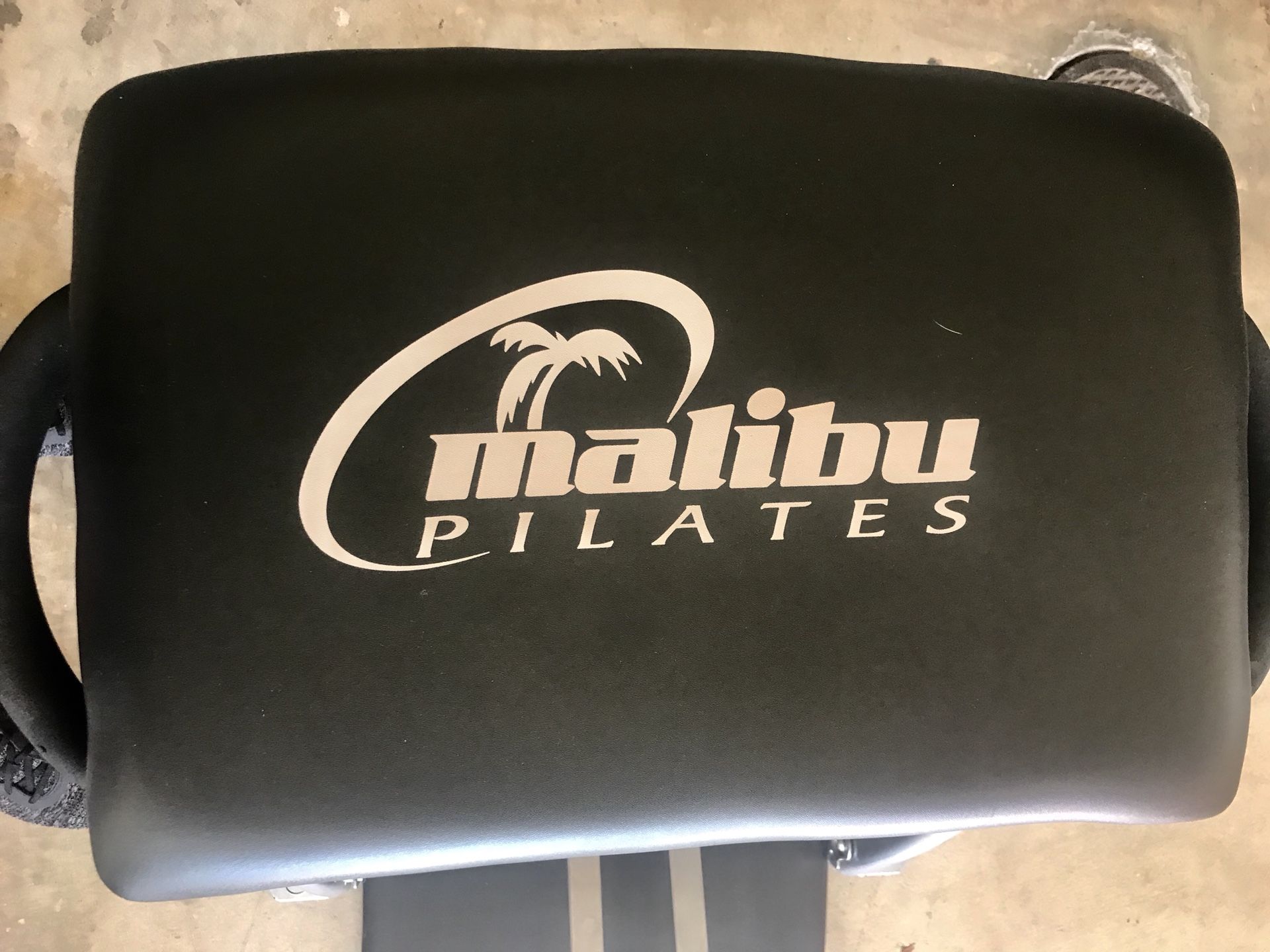 Pilates exercise chair machine-Pilates malibu pilates chair machine- Pilates equipment- Pilates bench performance chair Pilates