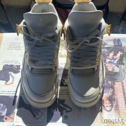 Jordan 4s