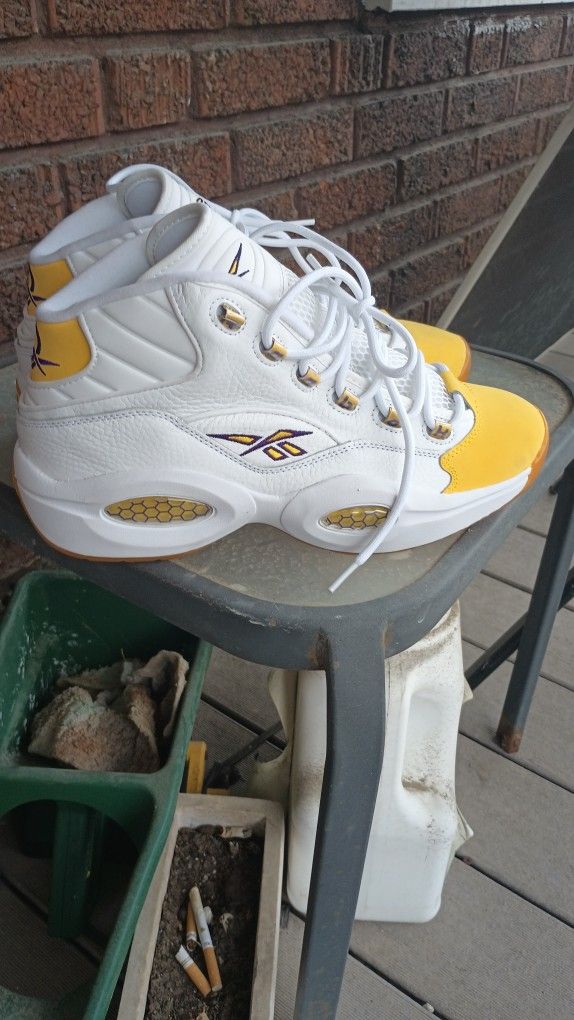 **Practically Brand New** only worn twice around the house.