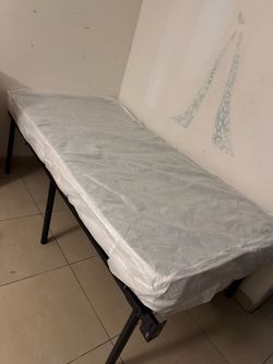 Twin bed