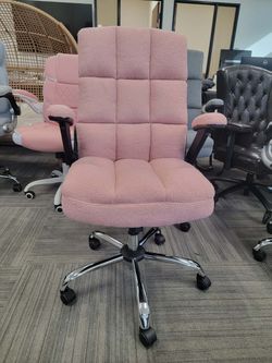Home Office Chair Ergonomic Executive Desk Chair Faux Fur Comfortable Computer Chair with Flip-up Arms with Lumbar Support,Pink