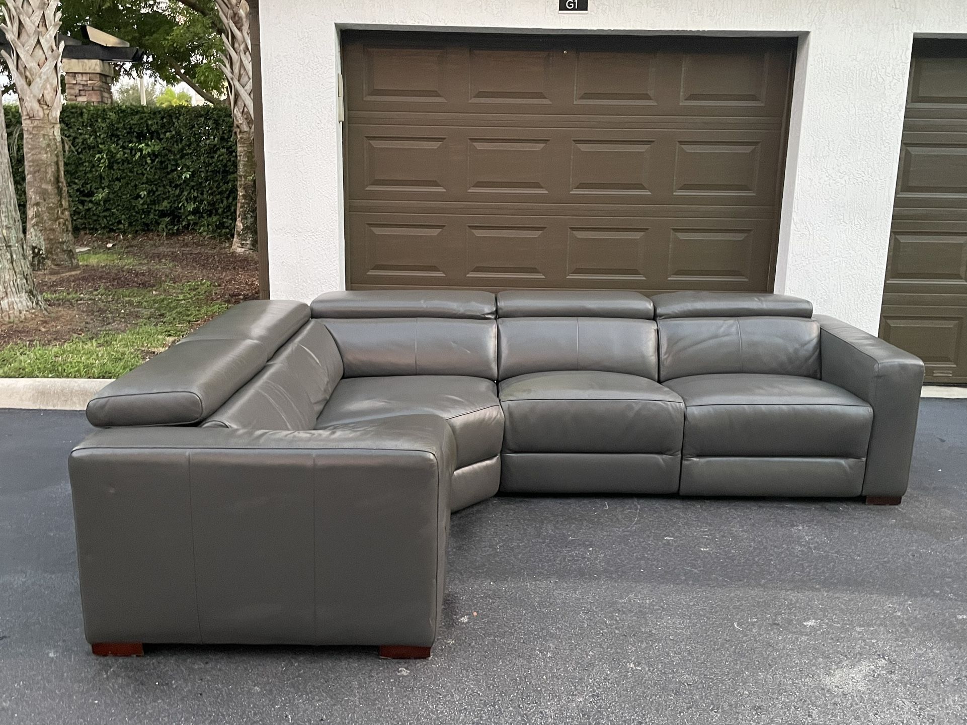 🛋️ Sofa/Couch Sectional - Recliners - Gray - Macy’s - Delivery Available 🚛
