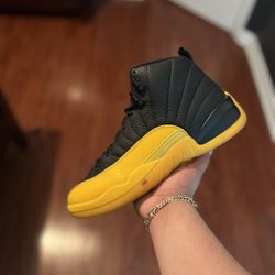 Jordan 12 University Gold Sz 10 