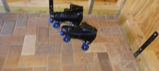 Skate Shoes. Sizes 10 And 7  $ 35 Each