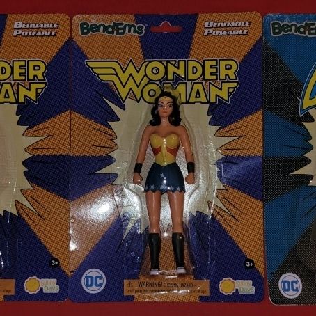 DC Comics Bend-Ems Batman & Wonder Women 