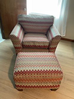 Chair with Ottoman