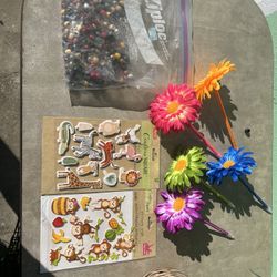 BAG OF BEADS PLUS MUCH MORE///CRAFTS