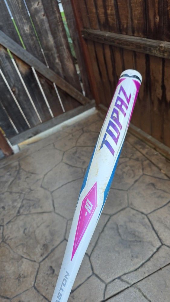 Easton Topaz Bat 32" 22oz -10