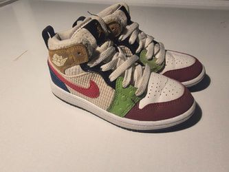 Nike Air Jordan 1 Mid Messy Room shoes