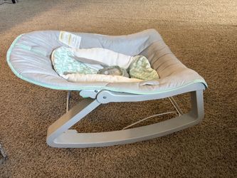 Sillita movil donde colocar al bebe para dormir o cualquier otra actividad