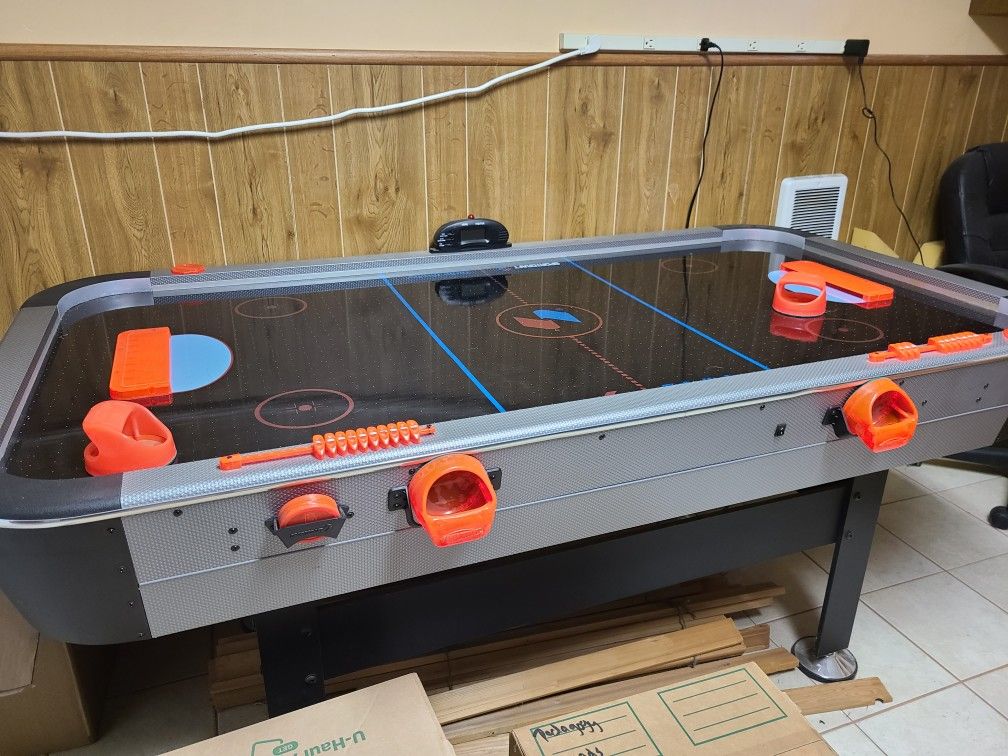 Air Hockey Table