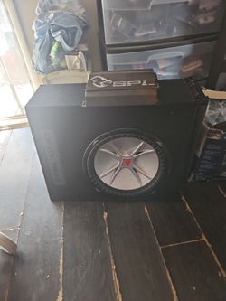 15" kicker CVR groundshaker box ported spl amp