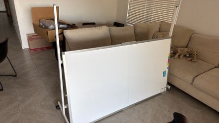 White board and stand