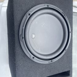 JL Audio 10w3v3.4 W Box $280 