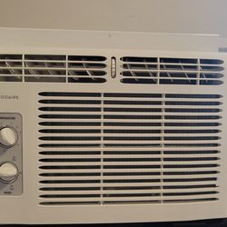 Air Conditioner - Window