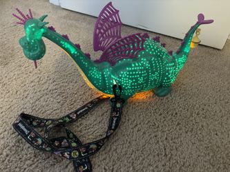 Disneys Pete’s dragon Popcorn Bucket