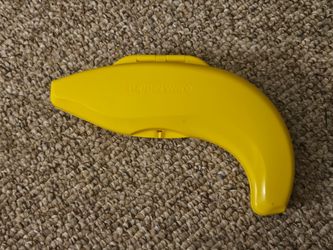 Tupperware Yellow Banana Holder