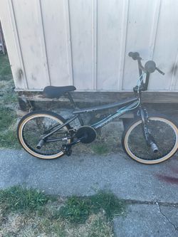 GT tour 2 freestyle bike