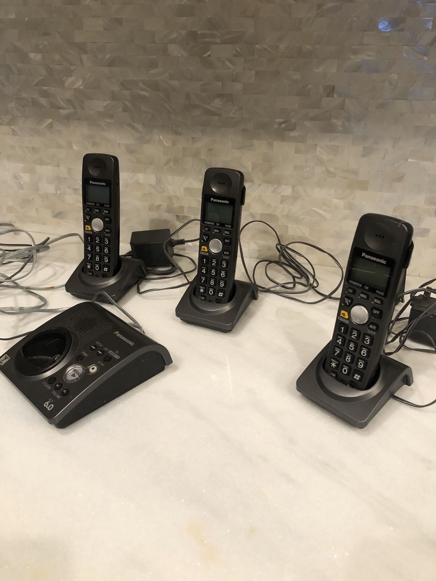 Panasonic KX-TG1031B DECT 6.0 w/ 3 Handsets